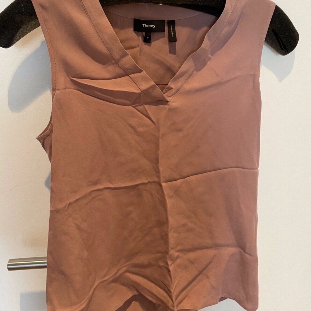Theory Silk Blouse New Retail $265 Size XS